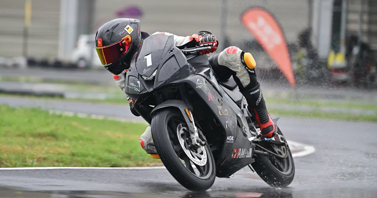 蕭培基 Race1 雨戰